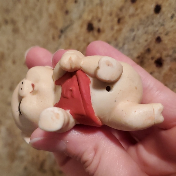 Vintage ceramic porcelain piglet figurines - Picture 9 of 17